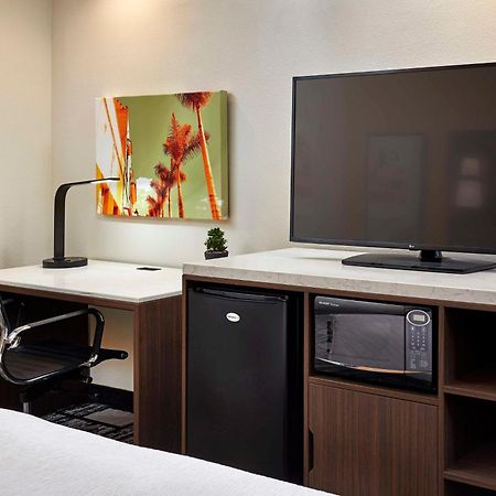 Best Western Plus Meridian Inn & Suites, Anaheim-Орандж Екстер'єр фото