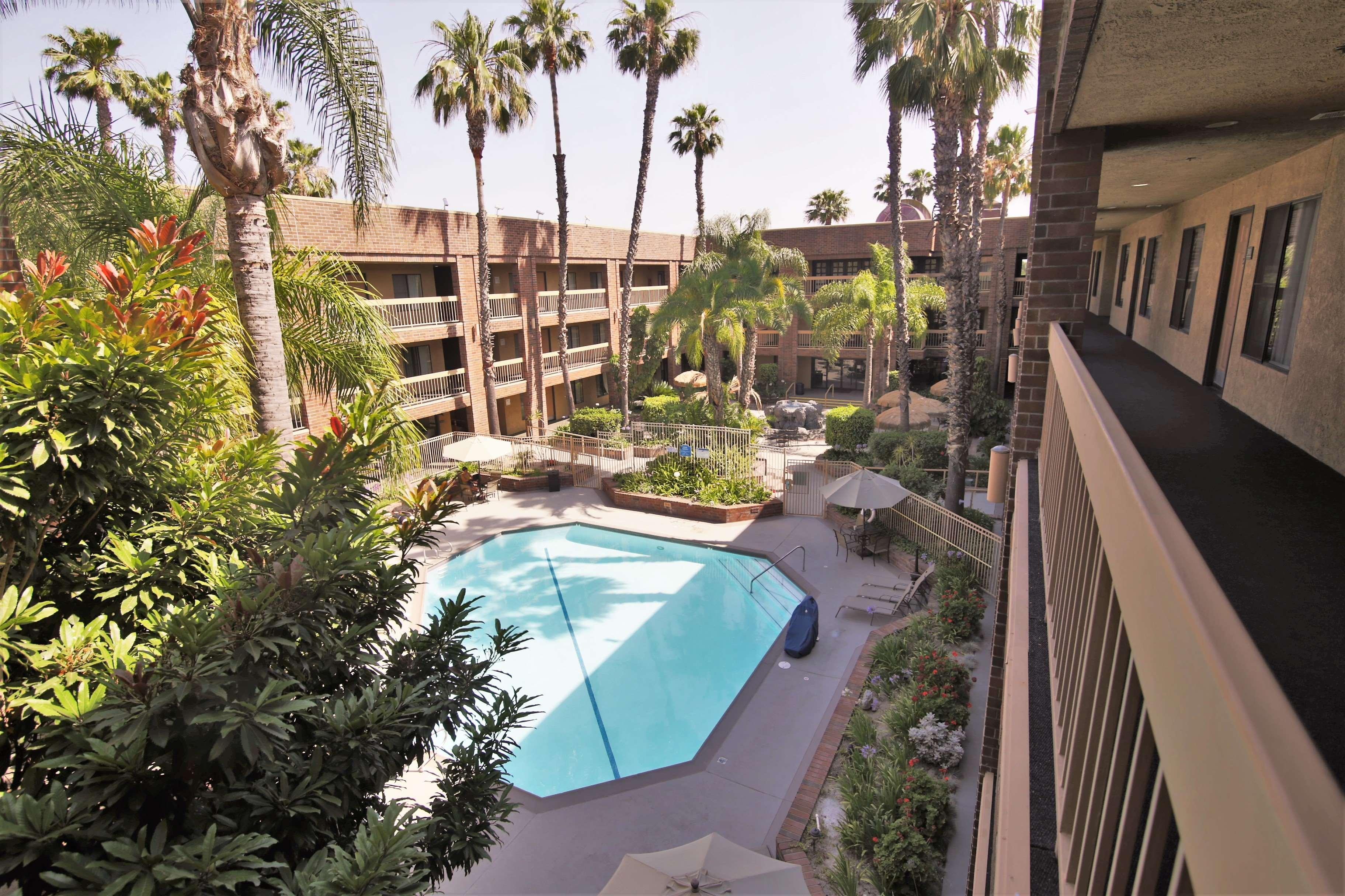 Best Western Plus Meridian Inn & Suites, Anaheim-Орандж Екстер'єр фото