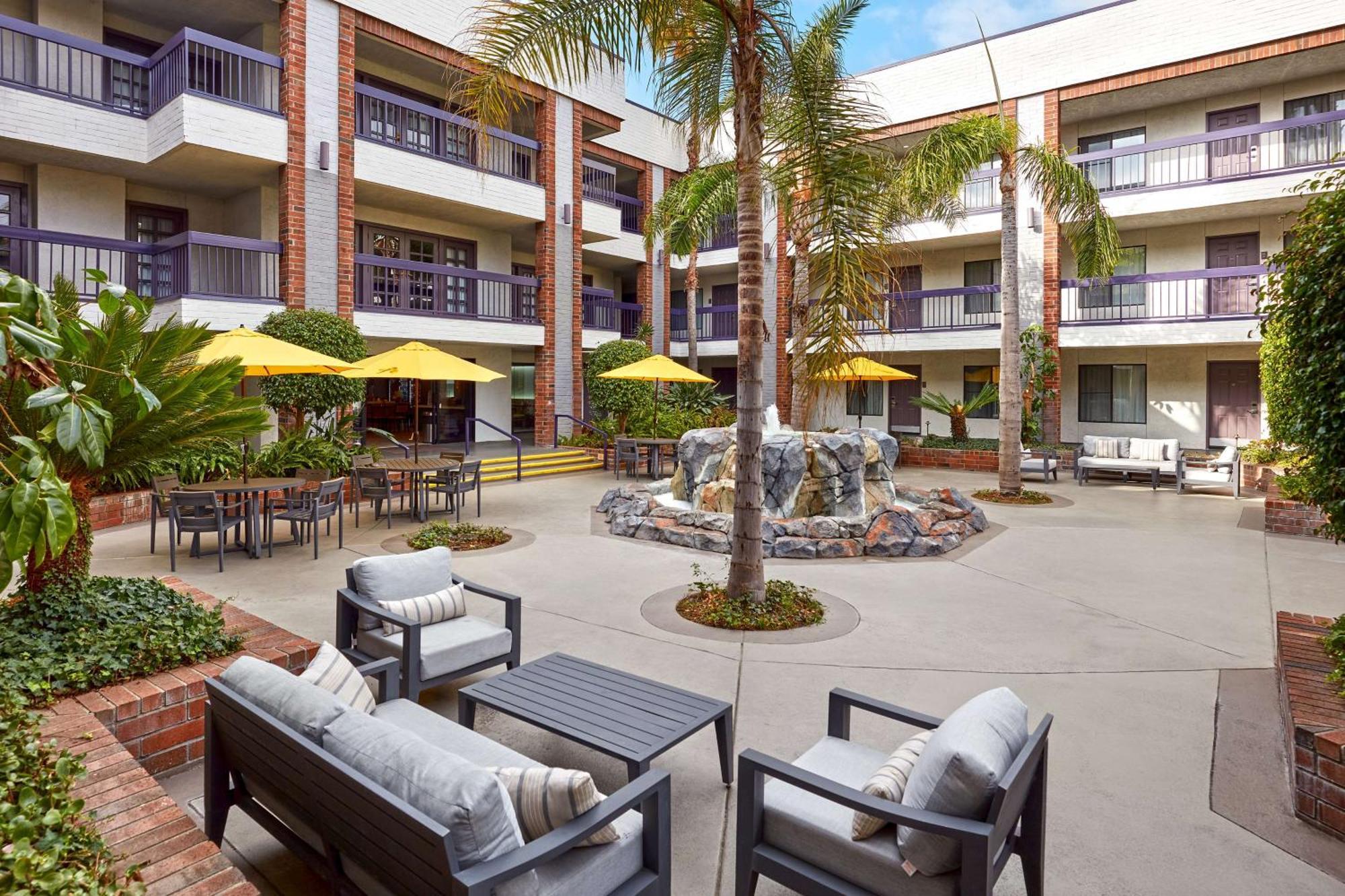 Best Western Plus Meridian Inn & Suites, Anaheim-Орандж Екстер'єр фото