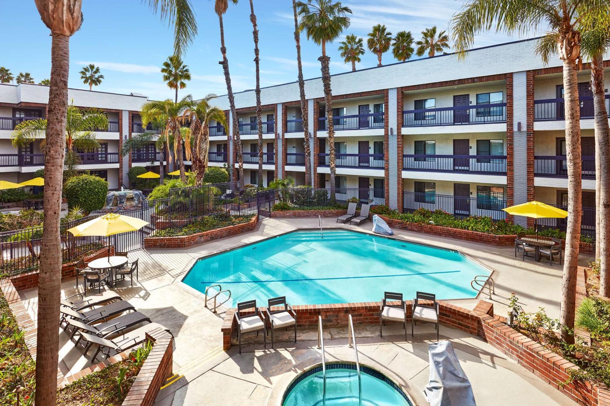 Best Western Plus Meridian Inn & Suites, Anaheim-Орандж Екстер'єр фото