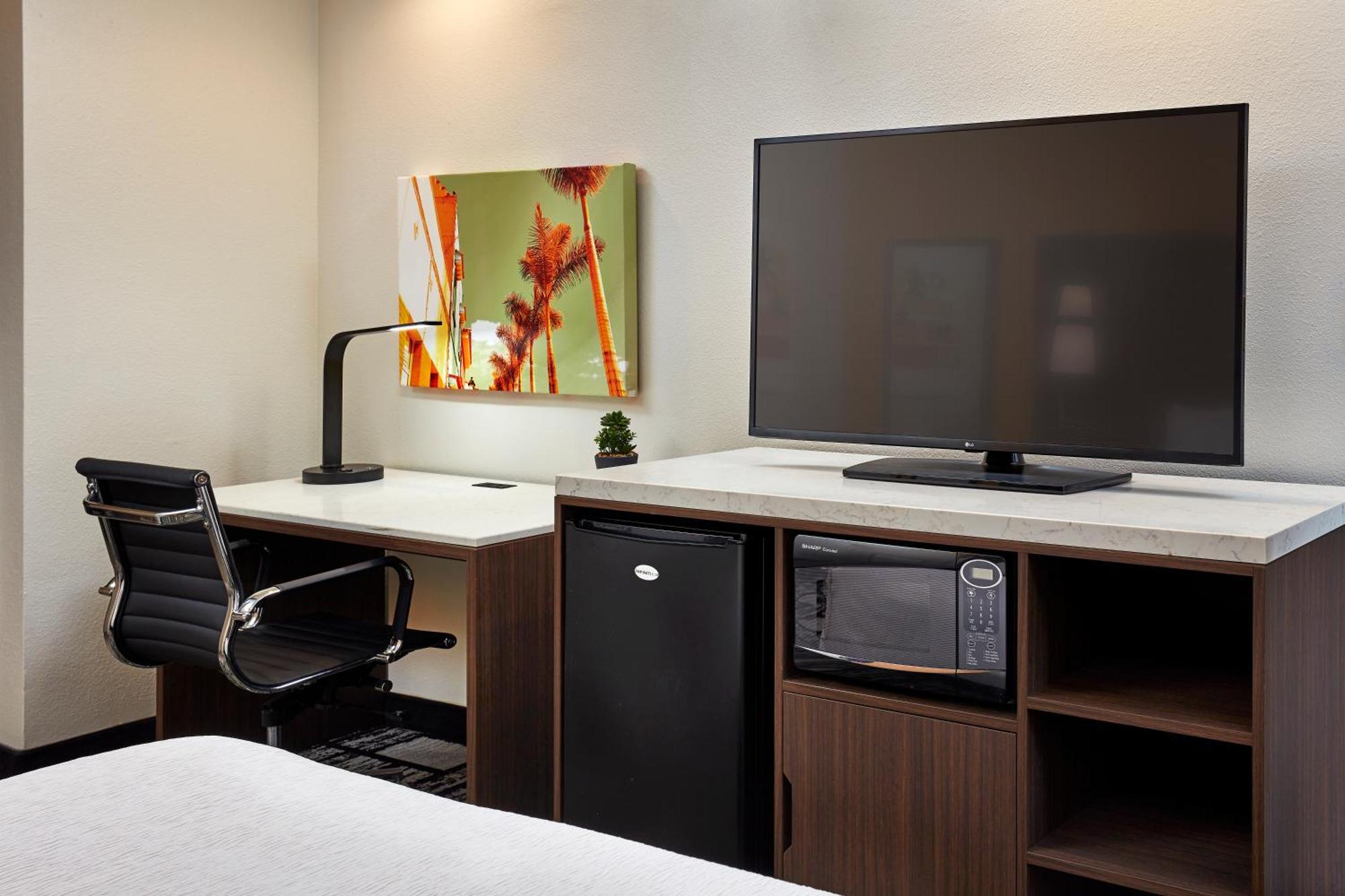 Best Western Plus Meridian Inn & Suites, Anaheim-Орандж Екстер'єр фото